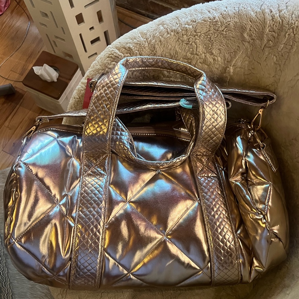 MOSSIMO Target Metallic Quilted Gold Bronze Duffle Tote crossbody Bag. NWT.